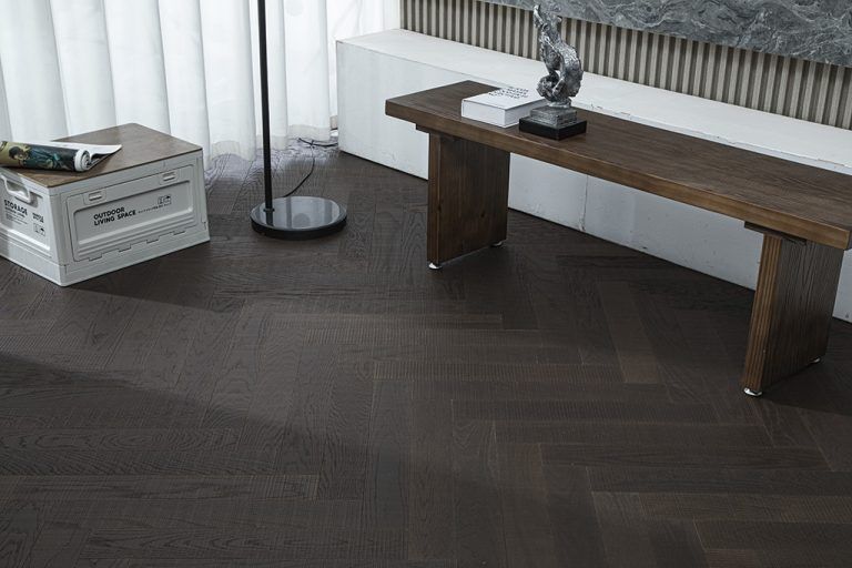 Raucher Herringbone Bodenbelag