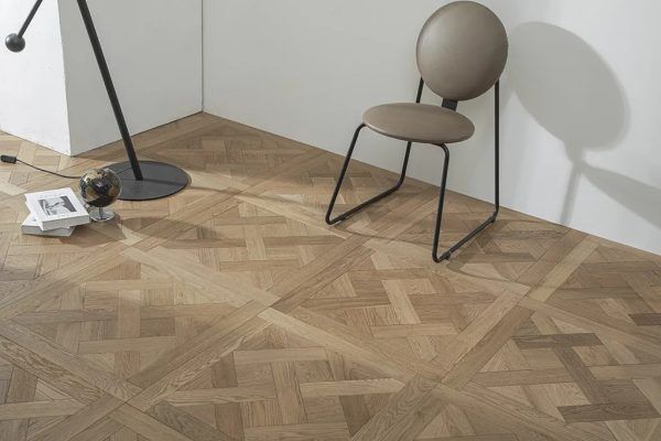 Reliable Versailles parquet flooring exporter from China